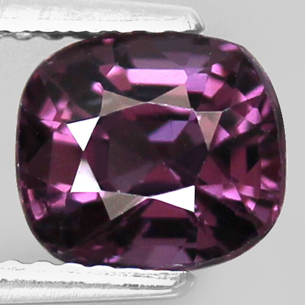 Natuurlijk Spinel Cushion Kleur Roze 2,03 ct. · 100877-Spinel-Cushion-Roze-2,03-ct-VVS2-Namya-Zuidoost-Azië.jpg